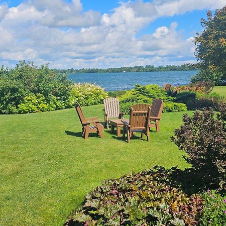 Hotel Oasis Lac St-Louis Salaberry-de-Valleyfield Buitenkant foto