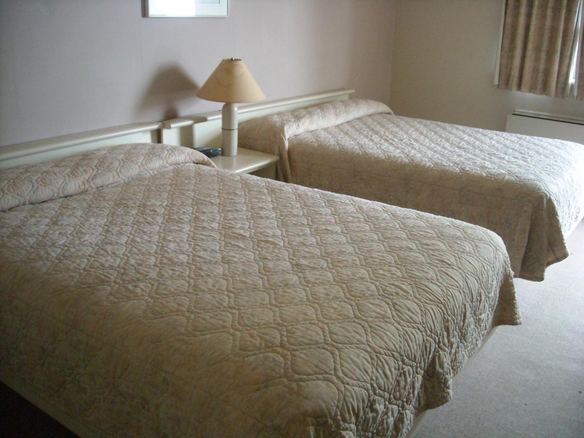 Hotel Oasis Lac St-Louis Salaberry-de-Valleyfield Buitenkant foto