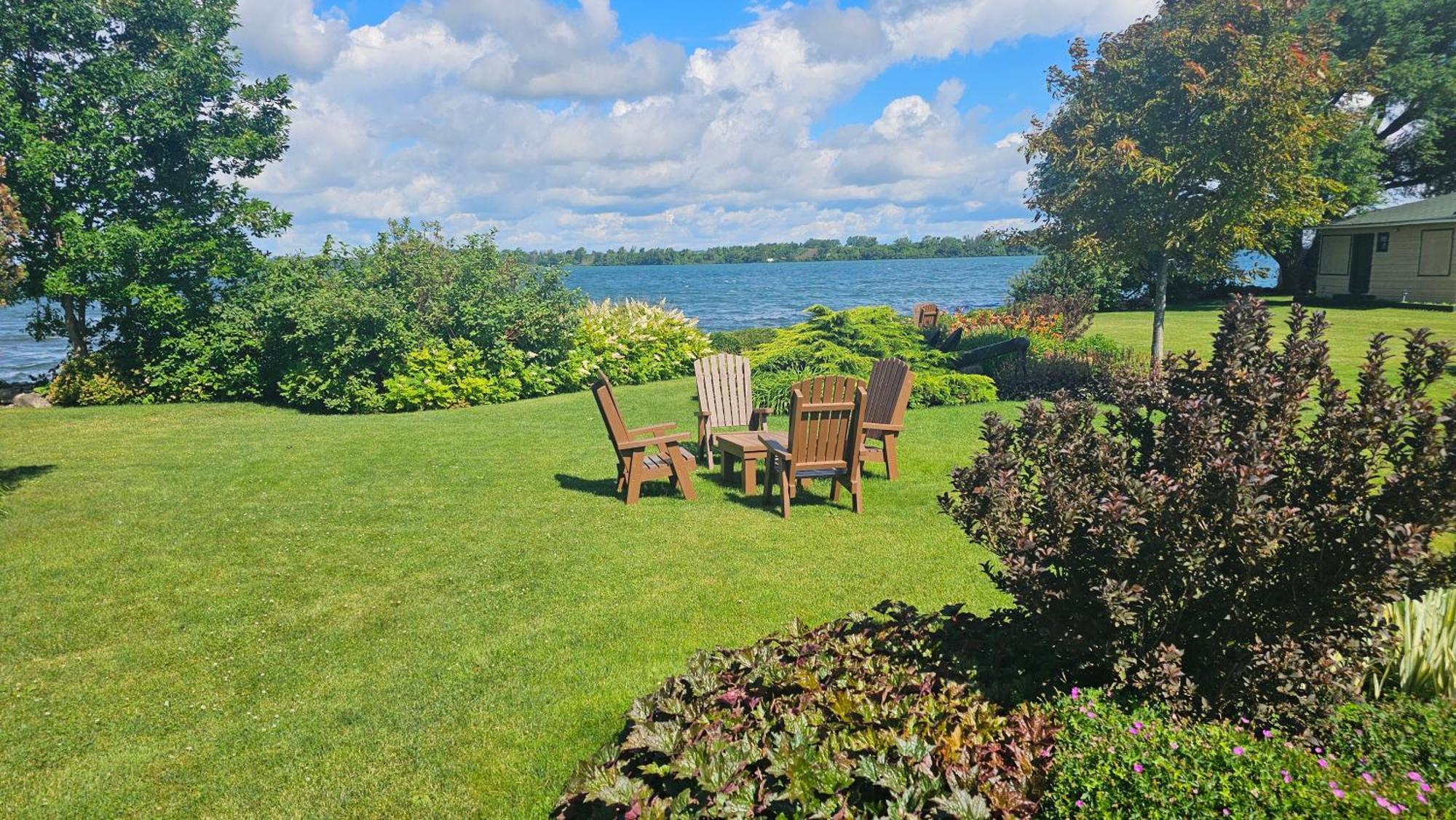 Hotel Oasis Lac St-Louis Salaberry-de-Valleyfield Buitenkant foto
