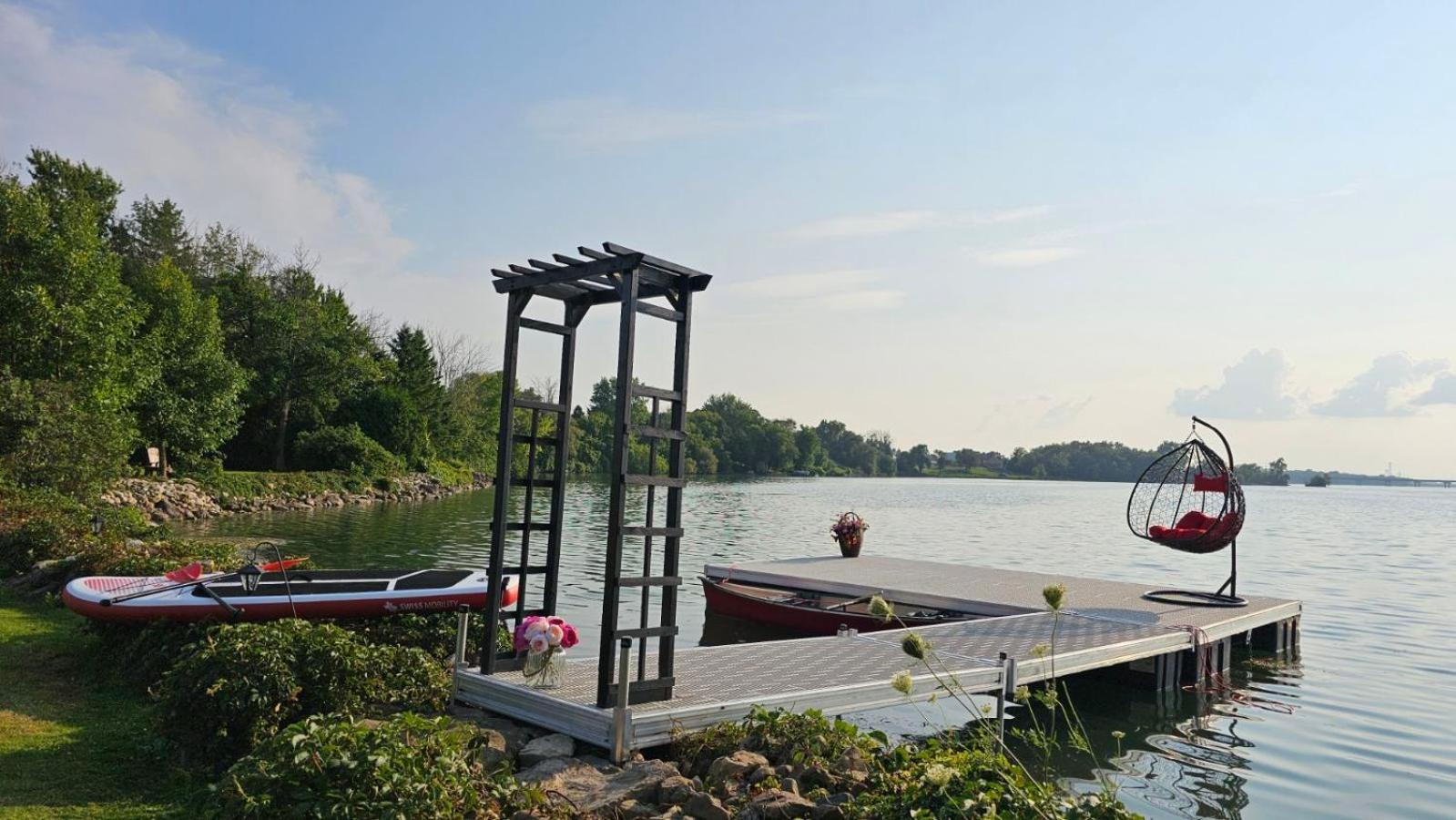 Hotel Oasis Lac St-Louis Salaberry-de-Valleyfield Buitenkant foto