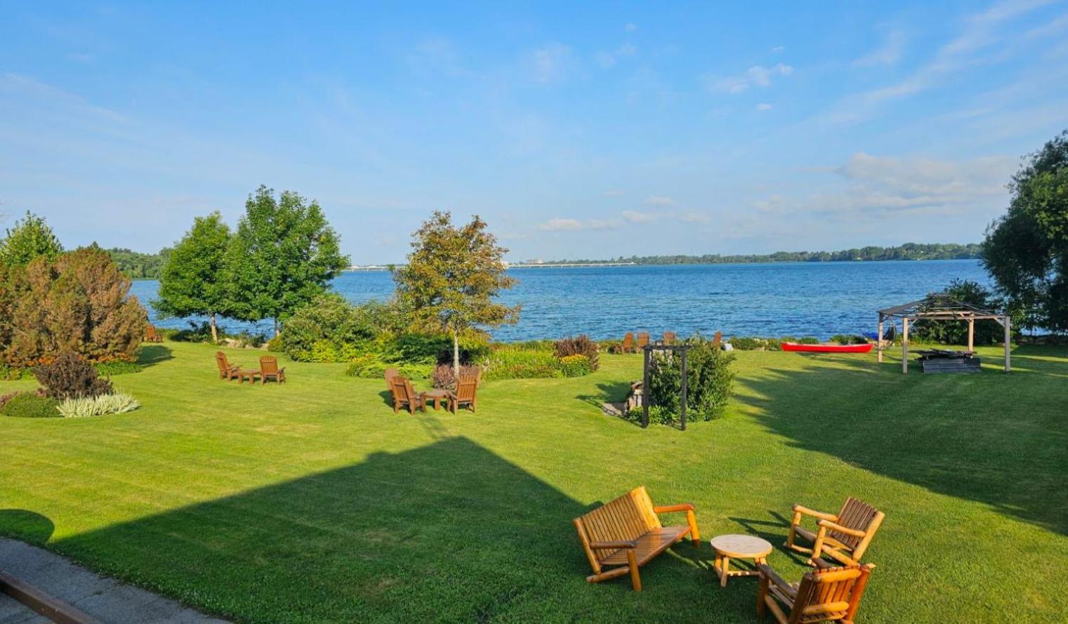Hotel Oasis Lac St-Louis Salaberry-de-Valleyfield Buitenkant foto