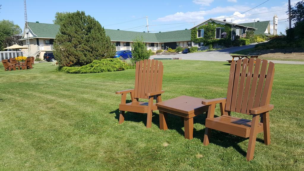 Hotel Oasis Lac St-Louis Salaberry-de-Valleyfield Buitenkant foto